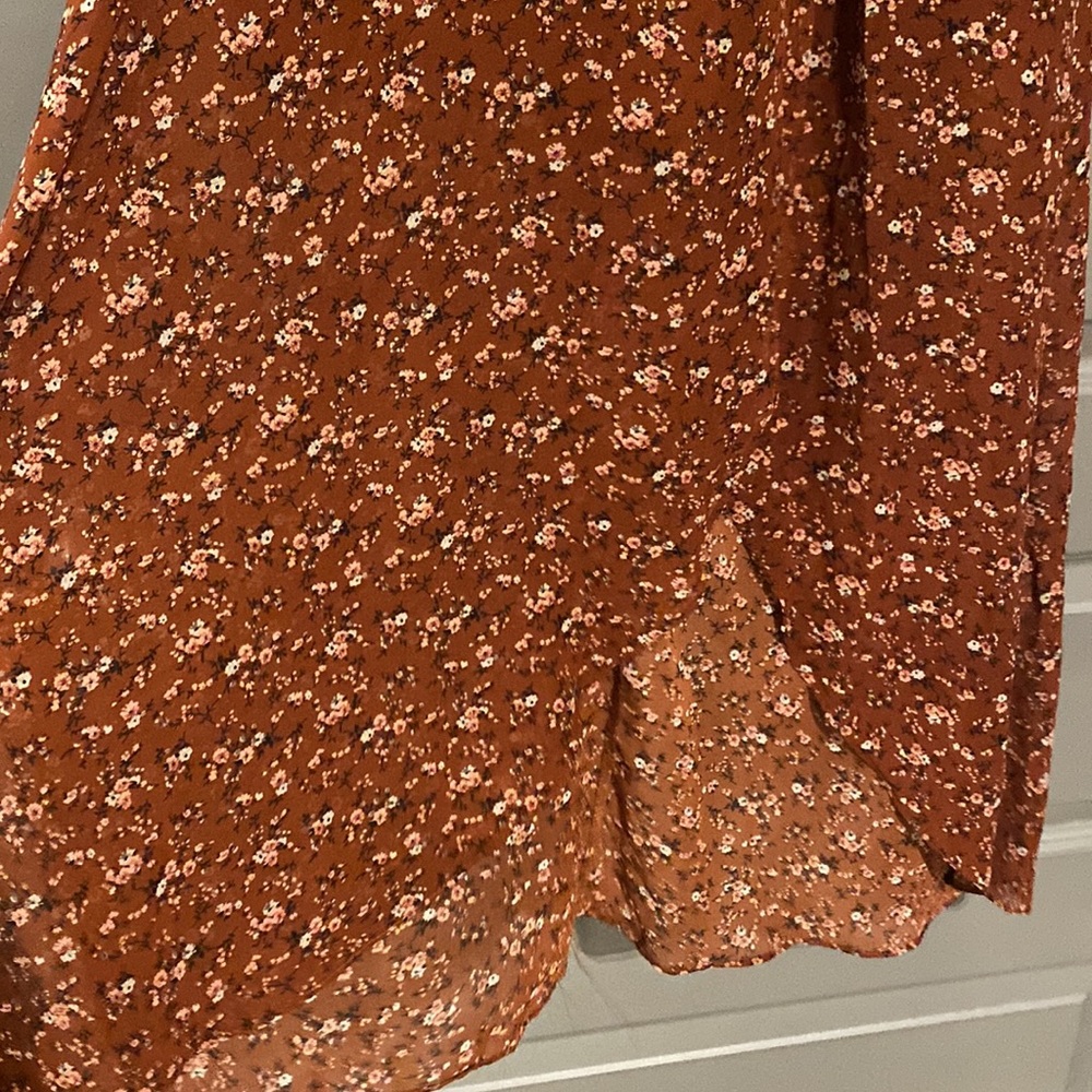 Long, burnt Orange/brick colored dress with flowers. Tortoise shell buttons. - Picture 4 of 5